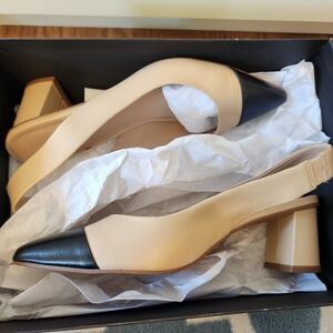 Banana Republic beige black cap toe slingback leather shoes size 8.5